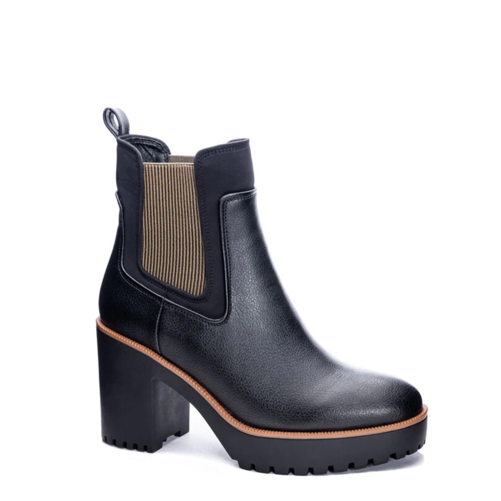 Chinese Laundry Good Day Chelsea Rubber Lug Sole Vegan Leather Boots Booties NEW